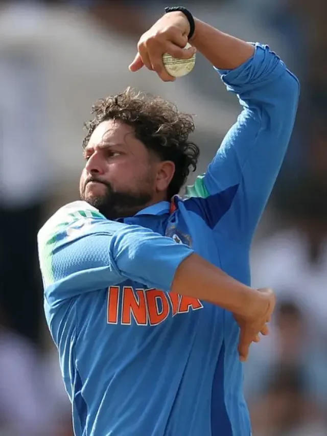 IND vs PAK: कुलदीप यादव ने ठोका अनोखा तिहरा शतक