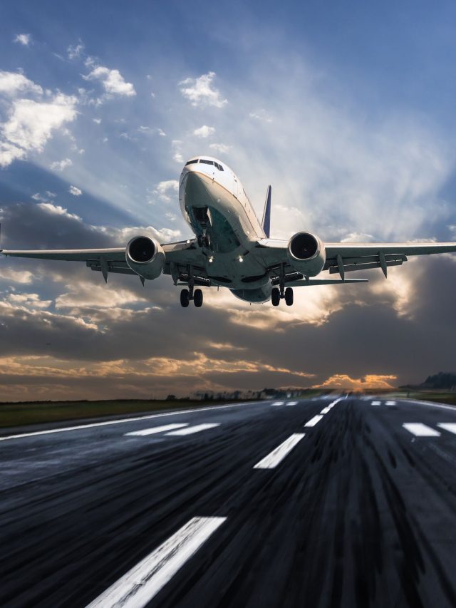 इंजन बंद होने के बाद भी कितनी देर तक उड़ सकता है प्लेन?