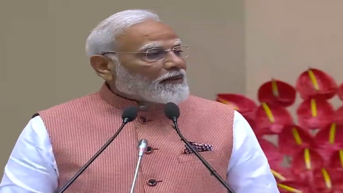 साहित्य सम्मेलन में पीएम मोदी बोले- RSS के जरिए ही उन्हें मराठी संस्कृति और भाषा से जोड़ने का मिला मौका, सिंधिया ने कहा- निवेश का उदय एमपी में होगा