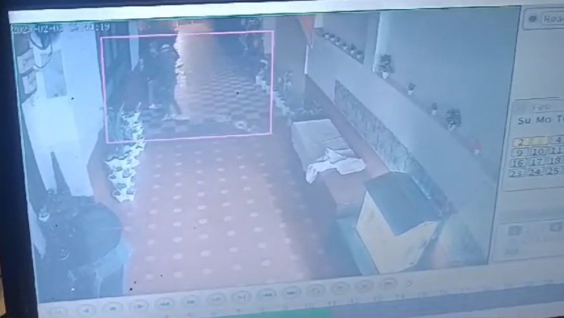 स्कूल संचालक के घर 80 लाख की लूटः चौकीदार को बंधक बनाकर वारदात को दिया अंजाम, शादी में गया था परिवार, घटना CCTV में कैद
