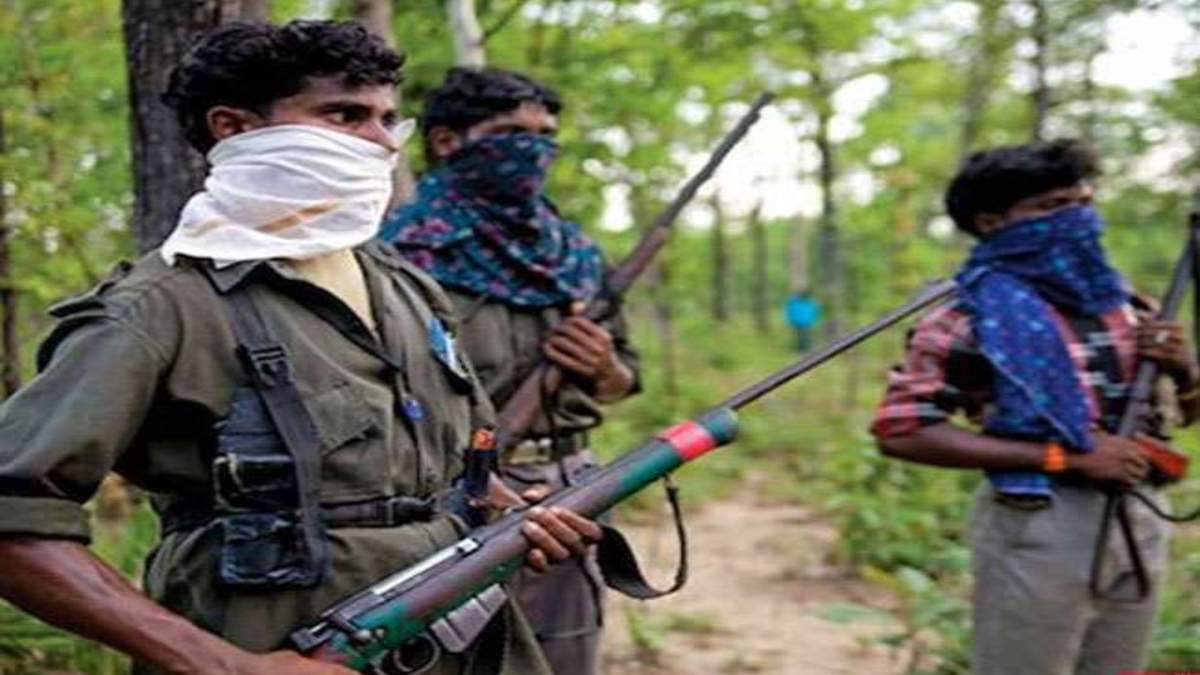 नक्सलियों की कायराना करतूत, मुखबिरी के शक में चरवाहे का किया अपहरण, हत्या कर जंगल में फेंकी लाश