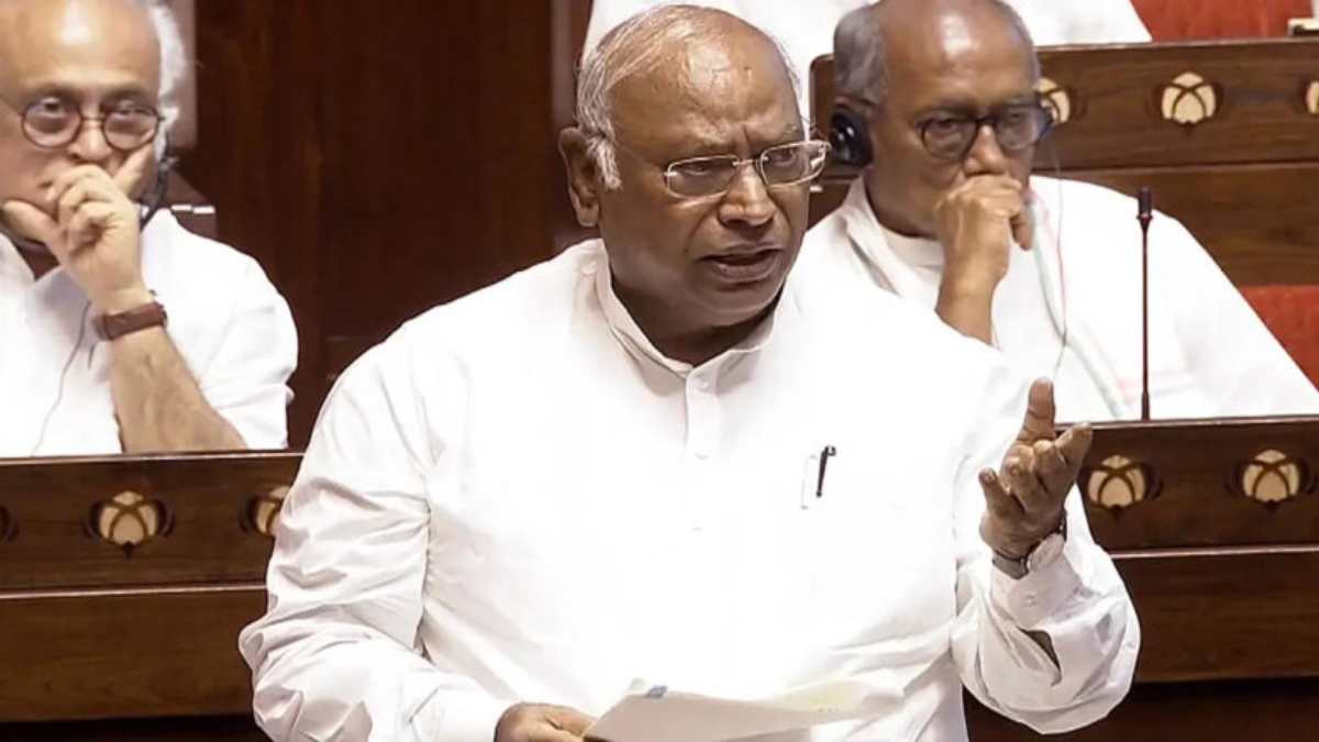 ‘महाकुंभ में हजारों लोगों की हुई मौत…’, राज्यसभा में कांग्रेस अध्यक्ष के बयान पर हंगामा, सभापति धनखड़ बोले- बयान वापस लें खड़गे