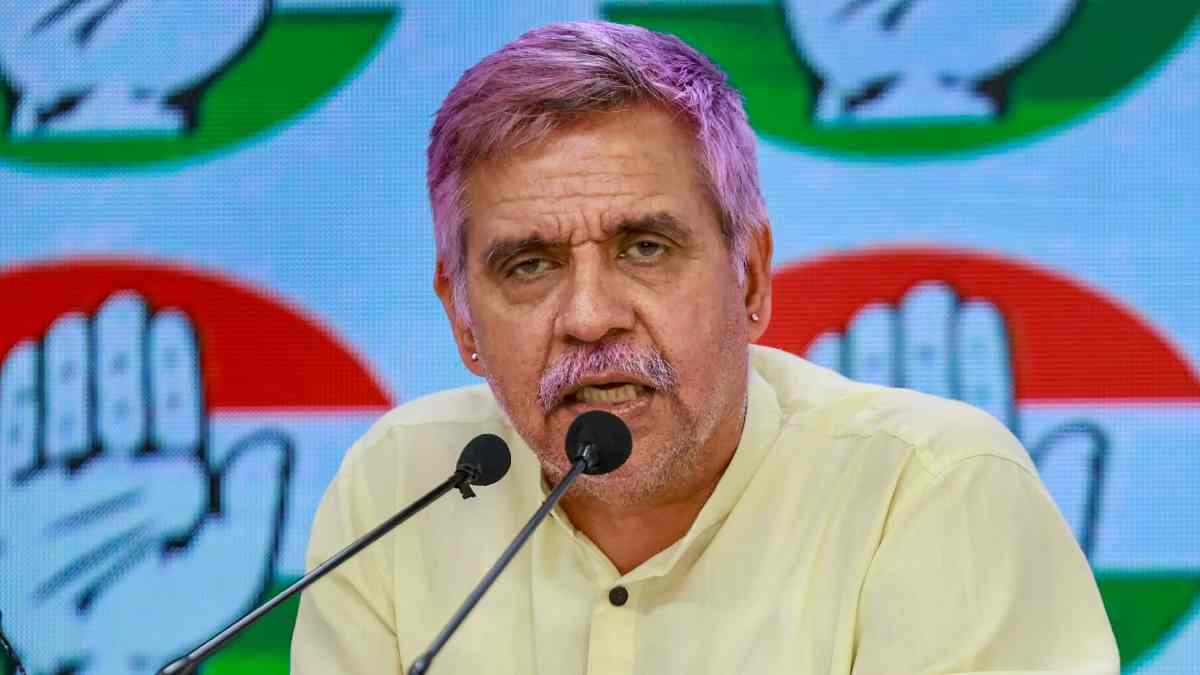 Delhi Election: दिल्ली में Congress ने स्वीकारी हार! रिजल्ट से पहले पार्टी में कलह, संदीप दीक्षित पर कांग्रेस उम्मीदवार ने लगाया ये गंभीर आरोप