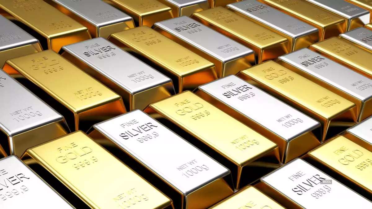 Gold Silver Investment: सोने की कीमत में उछाल और चांदी में गिरावट, जानिए किस शेयर में क्या है भाव…