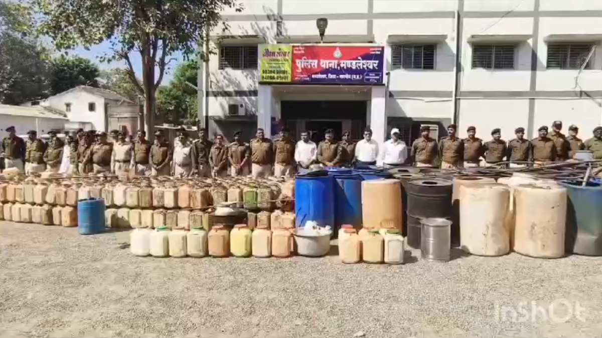 धार्मिक क्षेत्र में शराबबंदी के बाद बड़ी कार्रवाई, ड्रोन से सर्चिंग कर लाखों की शराब जब्त, माफियाओं में मचा हड़ंकप