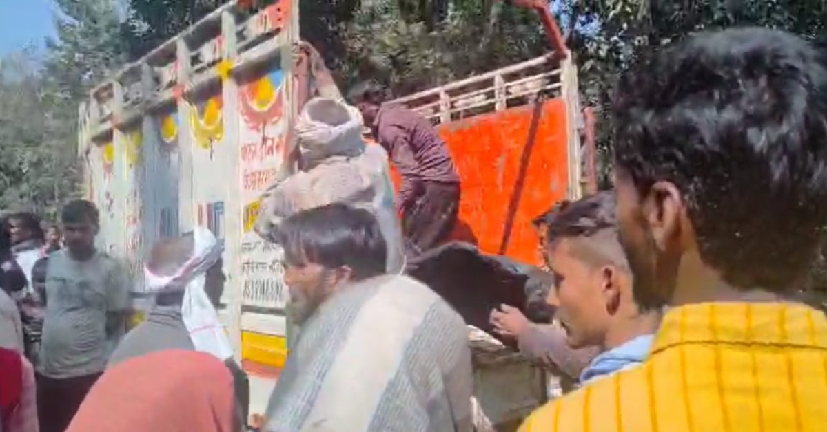 तेज रफ्तार ने बुझा दिए दो घर के चिराग : मोड़ में खो दिया  कंट्रोल, फिसलकर गड्ढे में जा गिरी बाइक, मौके पर दो युवकों की मौत