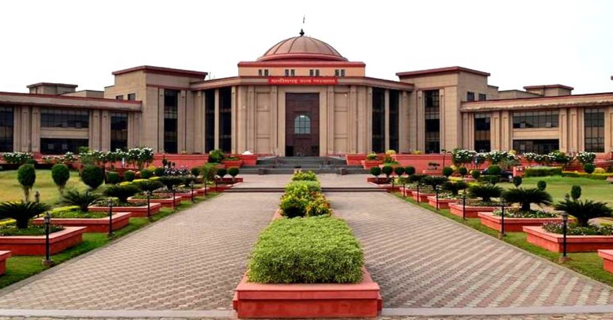 एंटी नक्सल ऑपरेशन में अहम भूमिका निभाने वाले कॉन्स्टेबल को मिलेगा ऑउट ऑफ टर्न प्रमोशन ! हाईकोर्ट ने निराकरण के लिए किया निर्देशित
