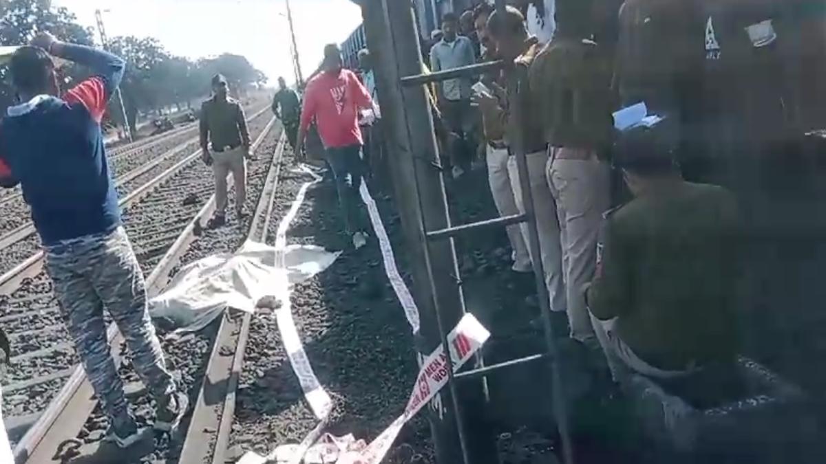 मौत बनकर दौड़ी मालगाड़ी: चपेट में आने से सफाईकर्मी की गई जान, जानें आखिर कैसे काल के गाल में समाई जिंदगी