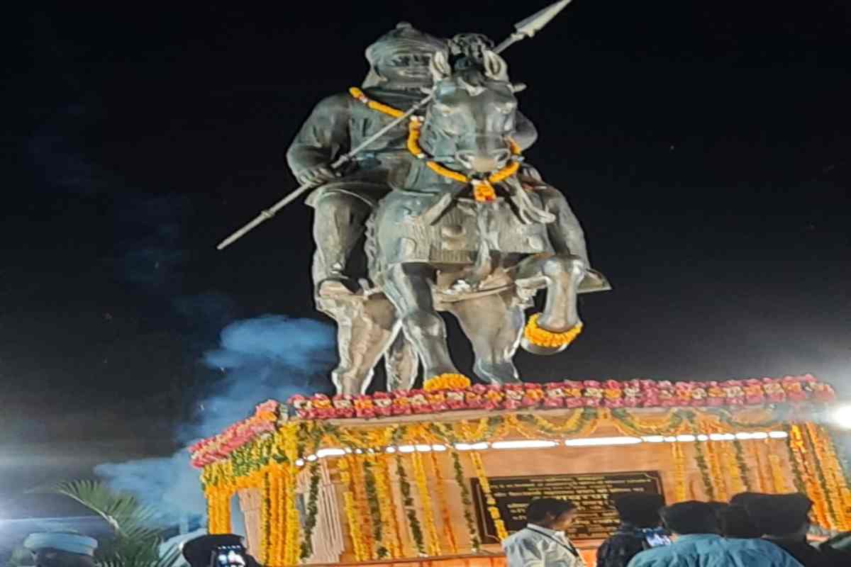 ‘पैदा होगी नफरत…’, मस्जिद के सामने महाराणा प्रताप की मूर्ति लगाने का मुसलमानों ने किया विराेध, कहा- नमाज पढ़ने के लिए…