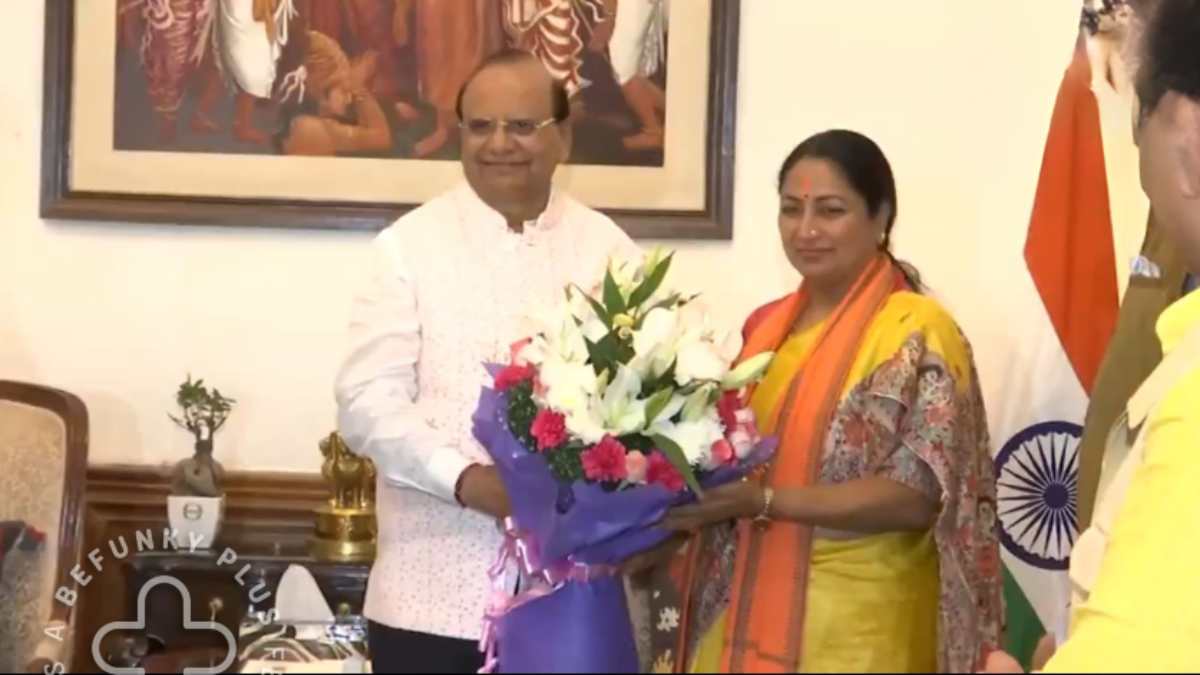 CM रेखा गुप्ता ने BJP नेताओं के साथ LG से की मुलाकात, सरकार बनाने का पेश किया दावा