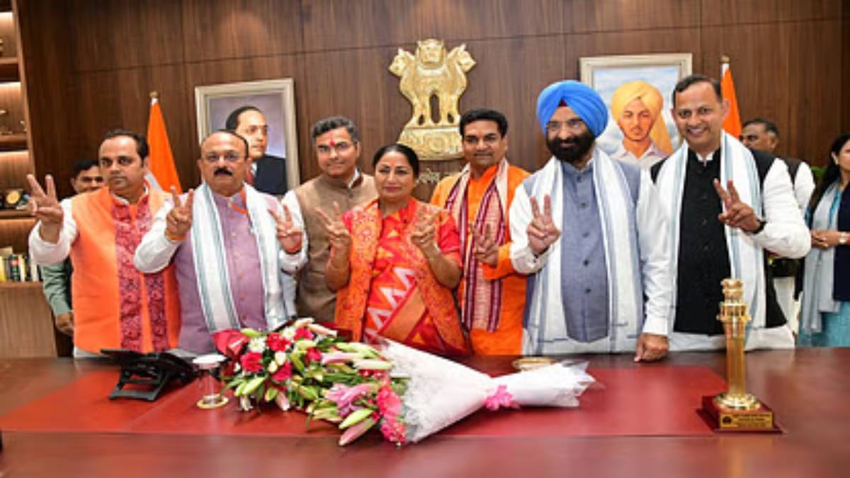 दिल्ली सरकार में विभागों का बंटवारा: CM रेखा ने अपने पास रखा वित्त मंत्रालय, आशीष सूद को गृह-शिक्षा, प्रवेश वर्मा के पास PWD, देंखे लिस्ट