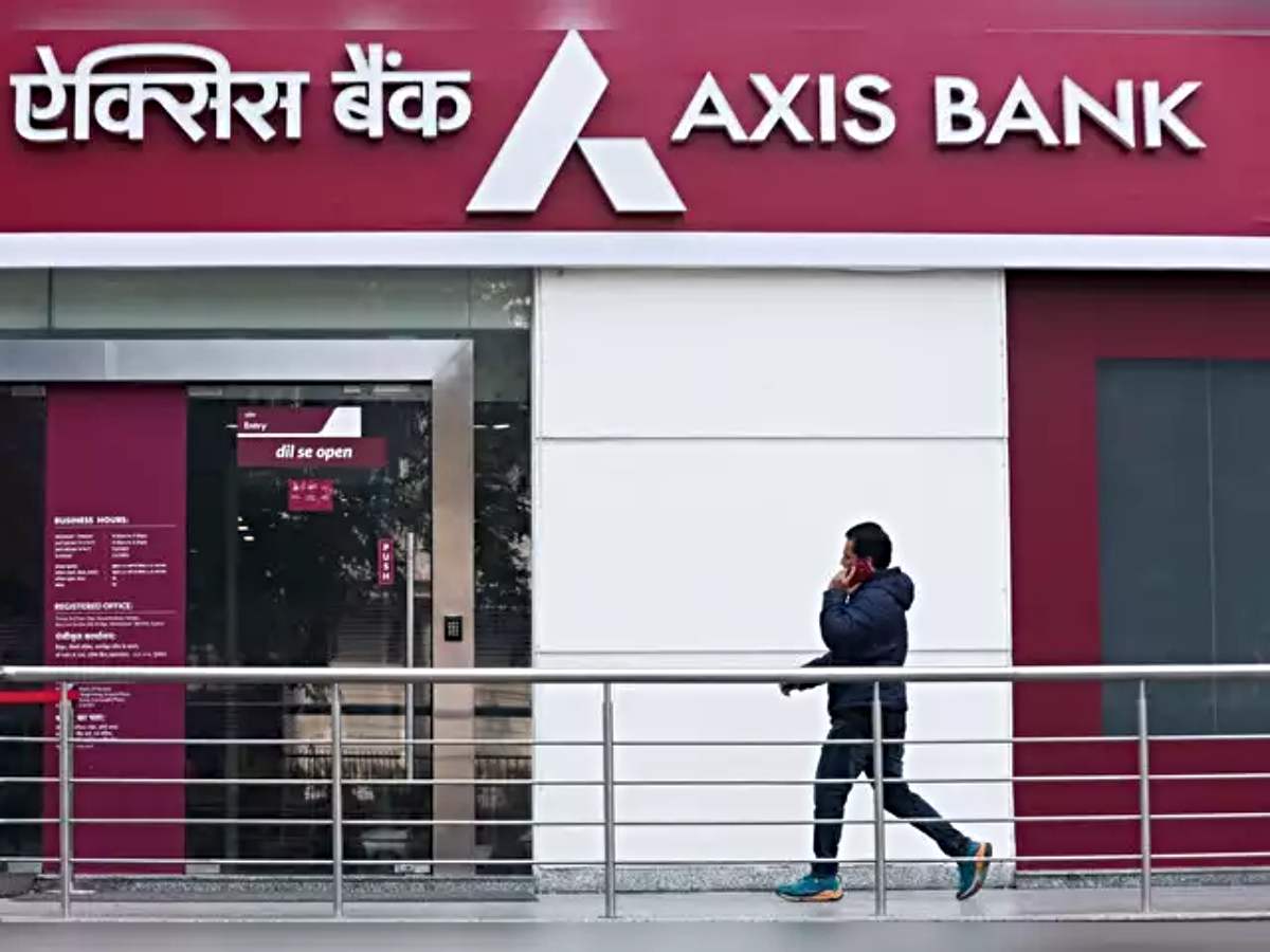 ‘Axis’ पर सेबी ने लगाया 10 लाख का जुर्माना, क्या आप पर पड़ेगा कोई असर ?