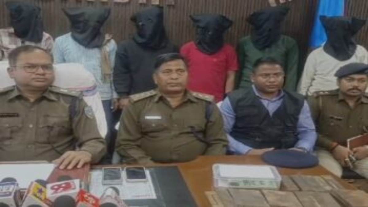 10वीं बोर्ड के पेपर लीक मामले में 10 गिरफ्तार, छात्रों ने ऐसे चुराए थे पेपर, 350 रुपये में बेचा, जानकर आप भी रह जाएंगे हैरान