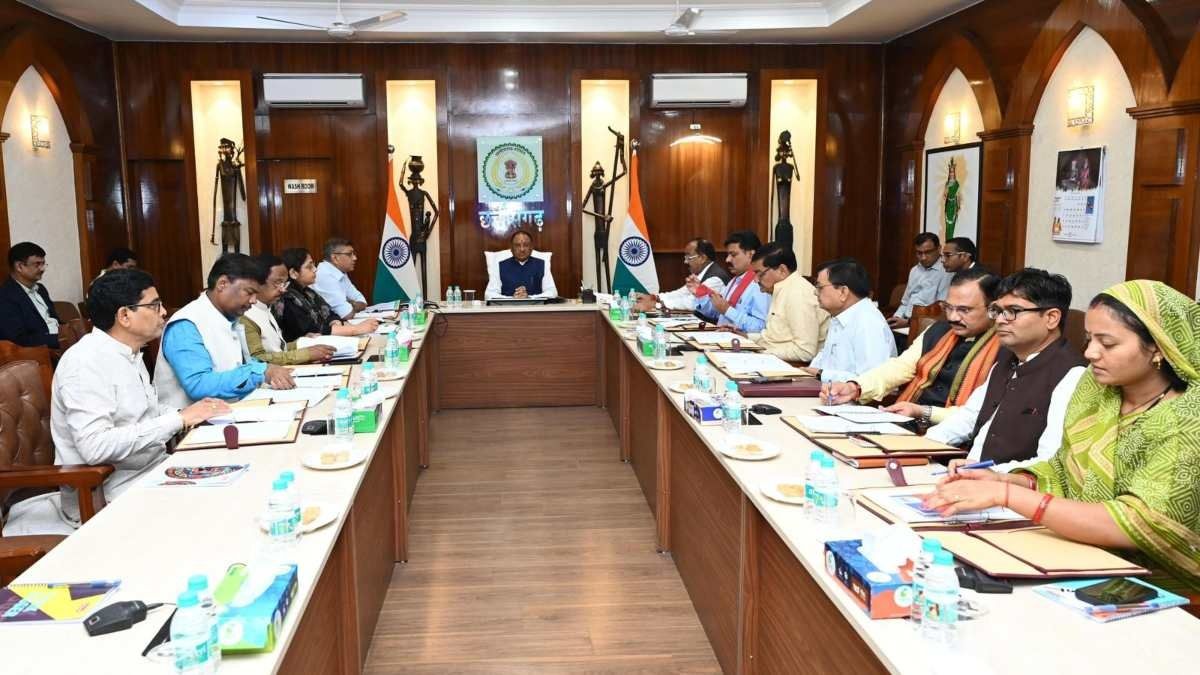 Sai Cabinet Meeting : बजट पेश होने से एक दिन पहले होगी साय कैबिनेट की बैठक, कई अहम प्रस्ताव को मिल सकती है मंजूरी