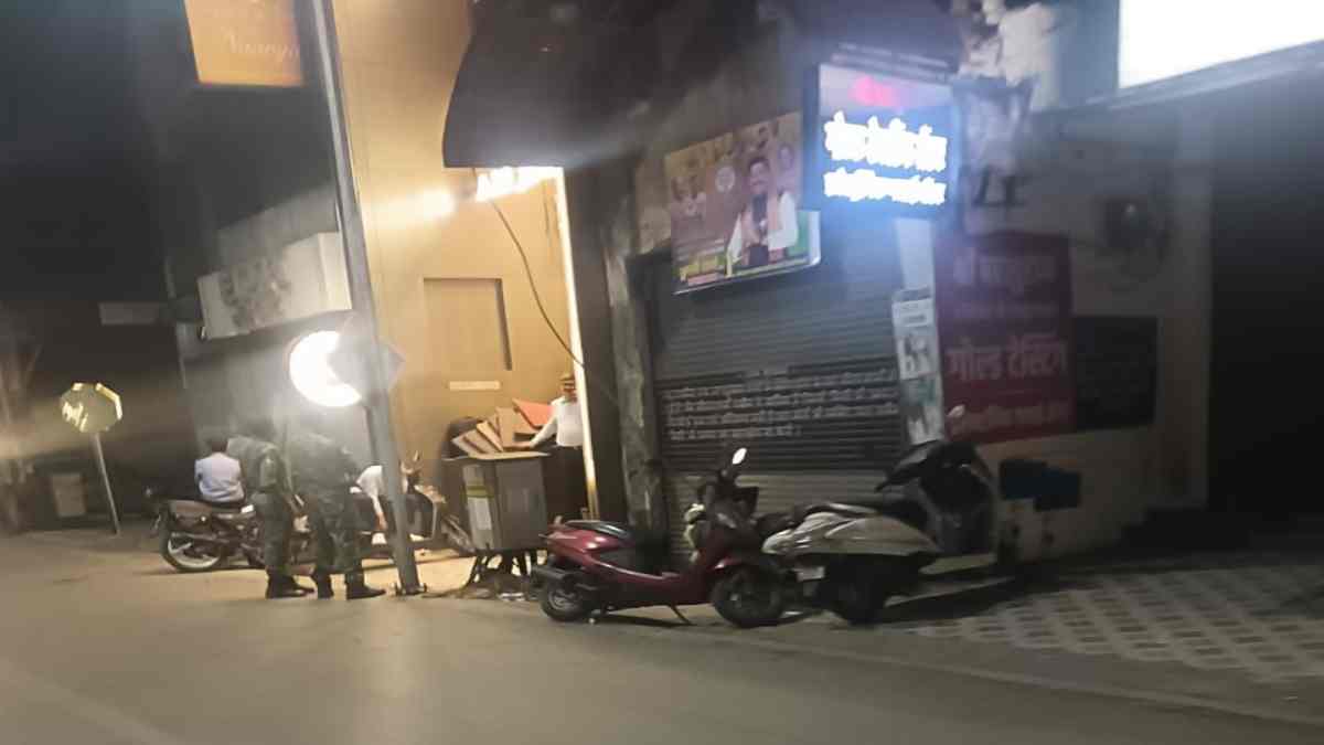 रायपुर में आईटी का छापा, सराफा कारोबारी के ठिकानाें पर जांच कर रही टीम