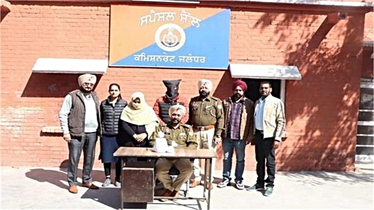 Drug Smuggler Arrested: नशा तस्करी का भंडाफोड़, महिला समेत दो गिरफ्तार, 310 ग्राम हेरोइन जब्त…