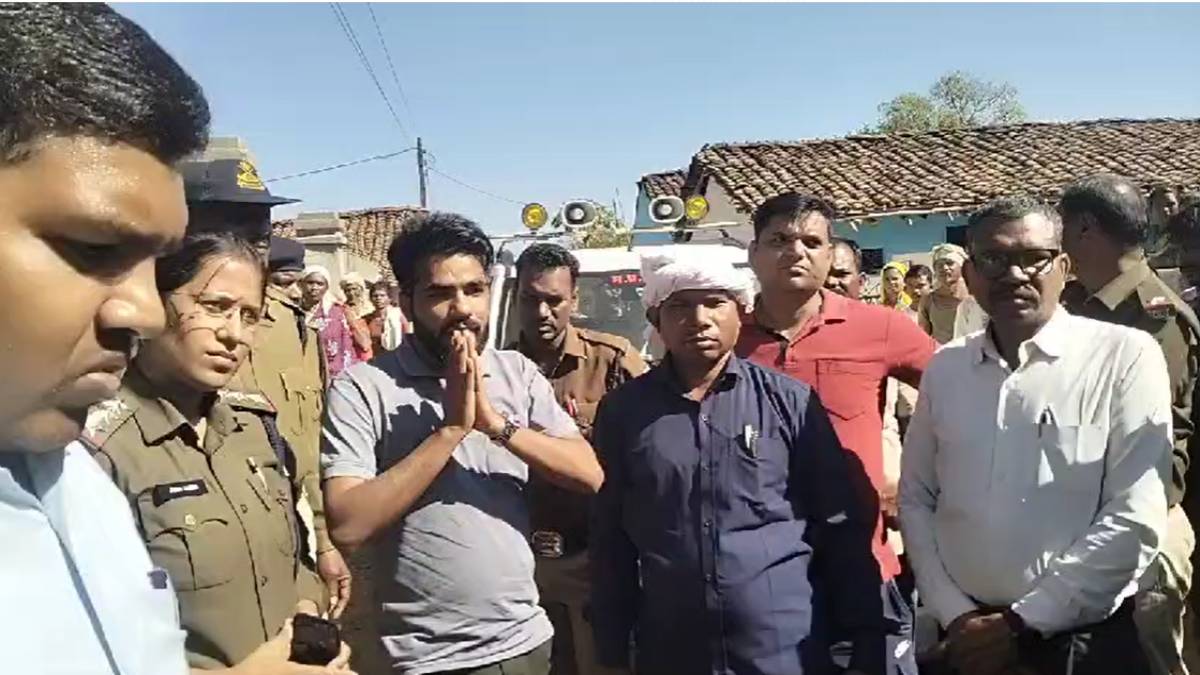 SDM को ग्रामीणों ने घेराः माफी मांगने के बाद गांव से जाने दिया, जानिए क्या है मामला