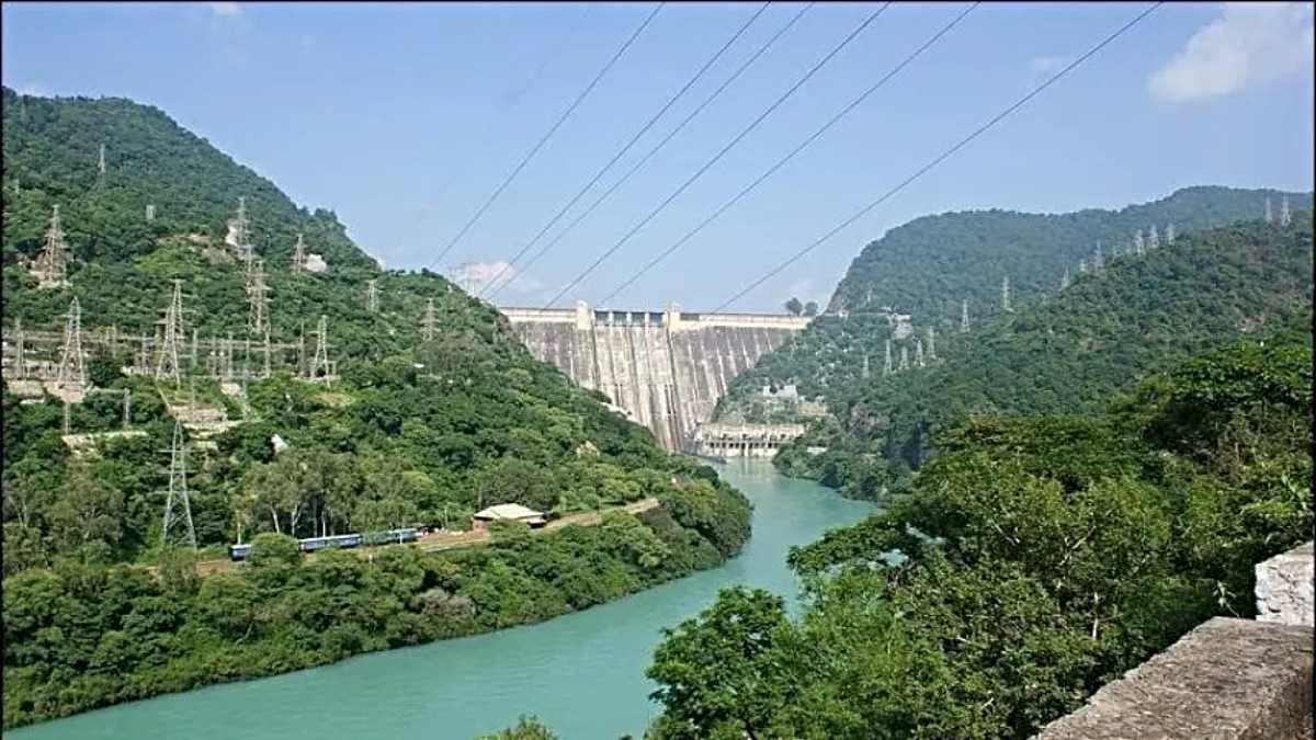 Dam Water Level Drops: गर्मियों से पहले डैम का स्तर में 14 फीट से गिरा, तीन राज्यों के लिए अलर्ट…