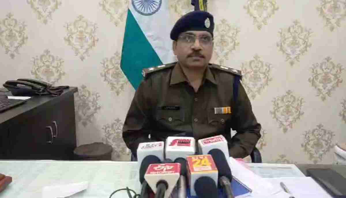 देख-देख कोई लिंक न हो फेक… बहन के लिखे लिरिक्स पर DCP ने गाया गाना, साइबर फ्रॉड से बचाने IPS का अनोखा अंदाज