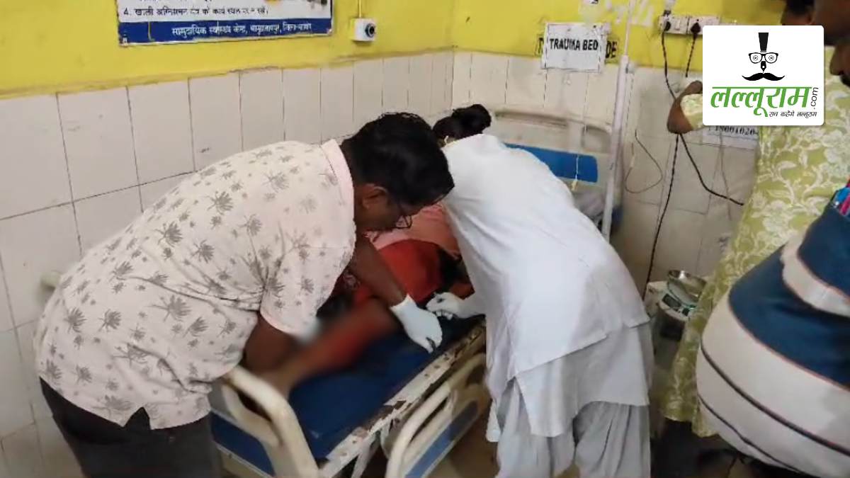 CG Accident News: तेज रफ्तार स्कॉर्पियो ने बाइक को मारी टक्कर, चाचा-भतीजी की मौके पर मौत, बेटी ने इलाज के दौरान तोड़ा दम