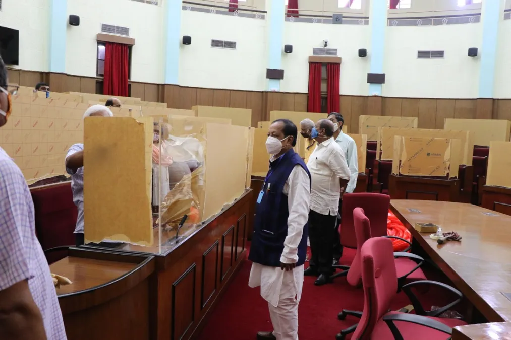 डिजिटल नवाचार की ओर ओडिशा सरकार… Odisha Assembly आज से होगी पेपरलेस, लगाए गए टैब