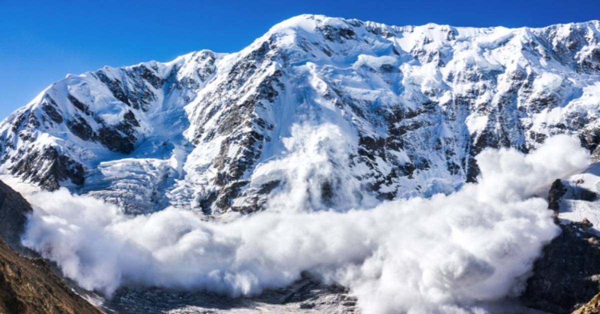 उत्तराखंड में बड़ा हादसा : चमोली में ग्लेशियर टूटने से 47 मजदूर बर्फ में फंसे, रेस्क्यू अभियान जारी