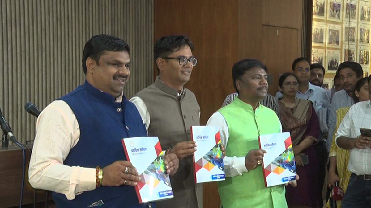 CG Budget Session : राष्ट्रीय औसत से ज्यादा छत्तीसगढ़ में ग्रोथ, वित्त मंत्री चौधरी ने पेश किया आर्थिक सर्वेक्षण रिपोर्ट