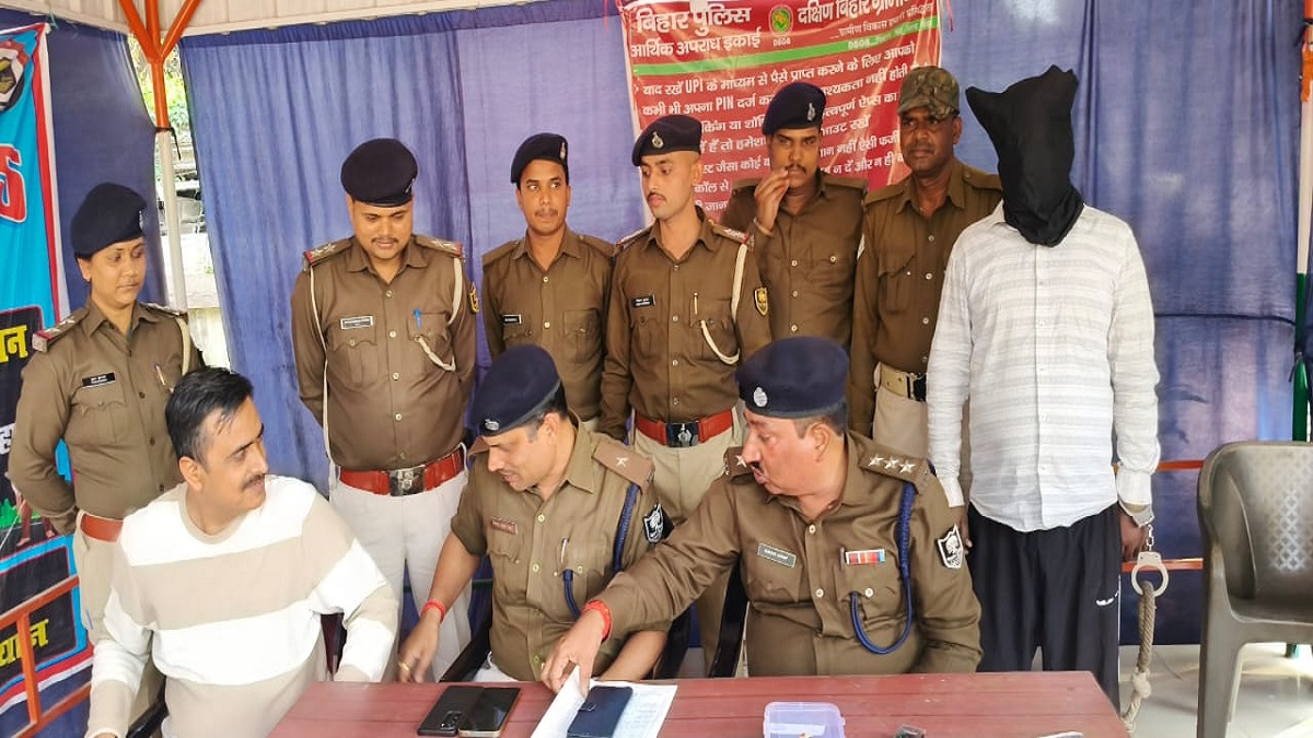 होली से पहले पुलिस के हाथ लगी बड़ी सफलता, चर्चित हत्याकांड में फरार चल रहा कुख्यात अपराधी गिरफ्तार