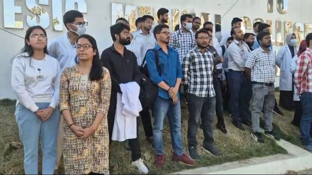 पटना: देश-विदेश से मेडिकल की पढ़ाई कर बिहार में इंटर्नशिप करने पहुंचे डॉक्टरों को 8 महीने से नहीं मिली कोई सुविधा, कोर्ट की शरण में जाने की तैयारी