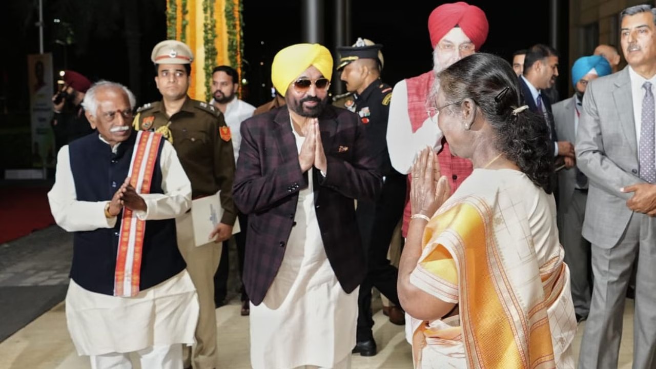 पंजाब सरकार ने किया राष्ट्रपति द्रौपदी मुर्मू का भव्य स्वागत, मुख्यमंत्री ने कहा – राष्ट्रपति की यात्रा पंजाब के इतिहास में एक स्वर्णिम दिन
