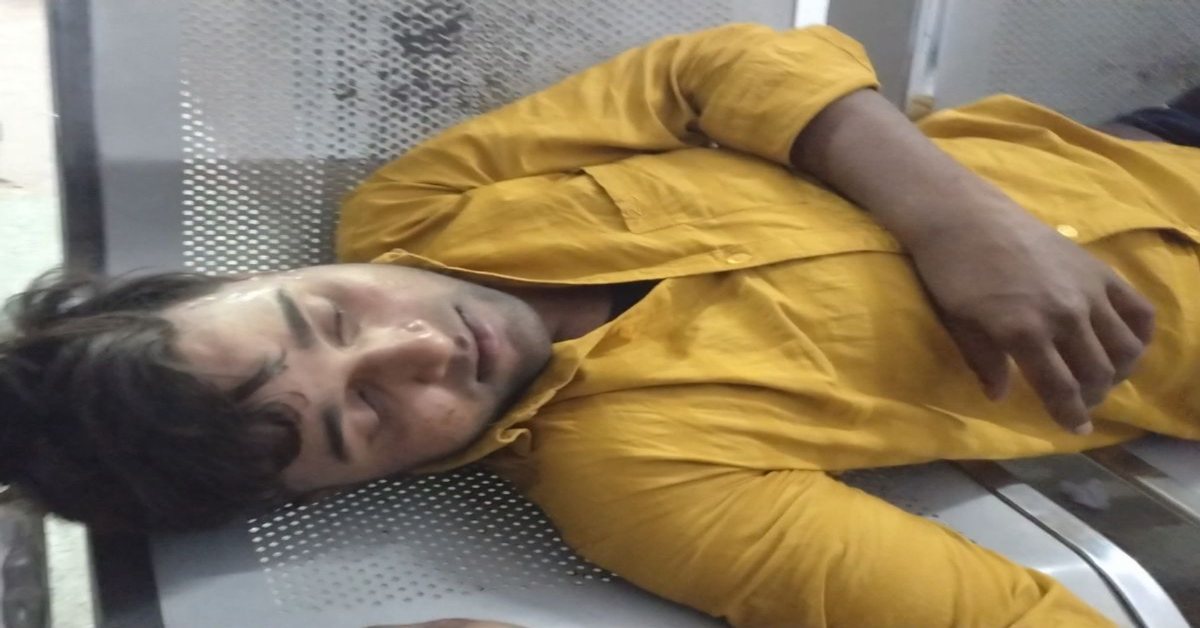 परदेस जा रहा था युवक, तभी हुआ कुछ ऐसा कि पहुंच गया अस्पताल, जानें पूरा मामला