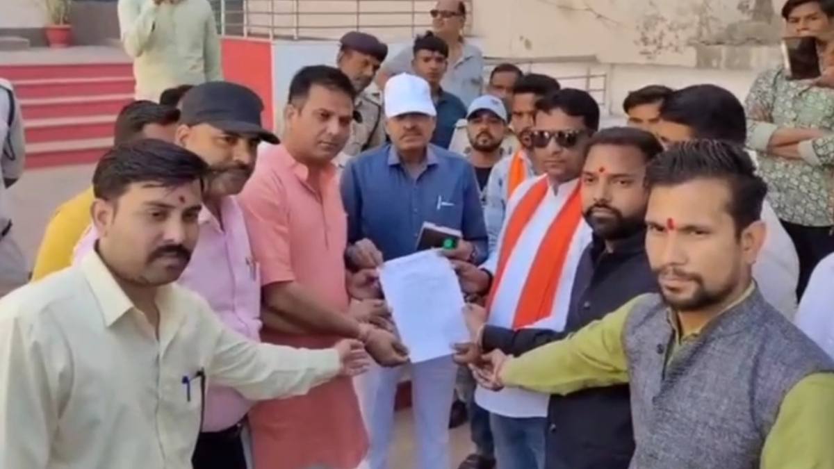 नवरात्रि और सियासी मुद्दा: योगी सरकार की तर्ज पर MP में शराब-मांस की दुकानें बंद करने की मांग, विश्व हिंदू परिषद ने दी ये चेतावनी