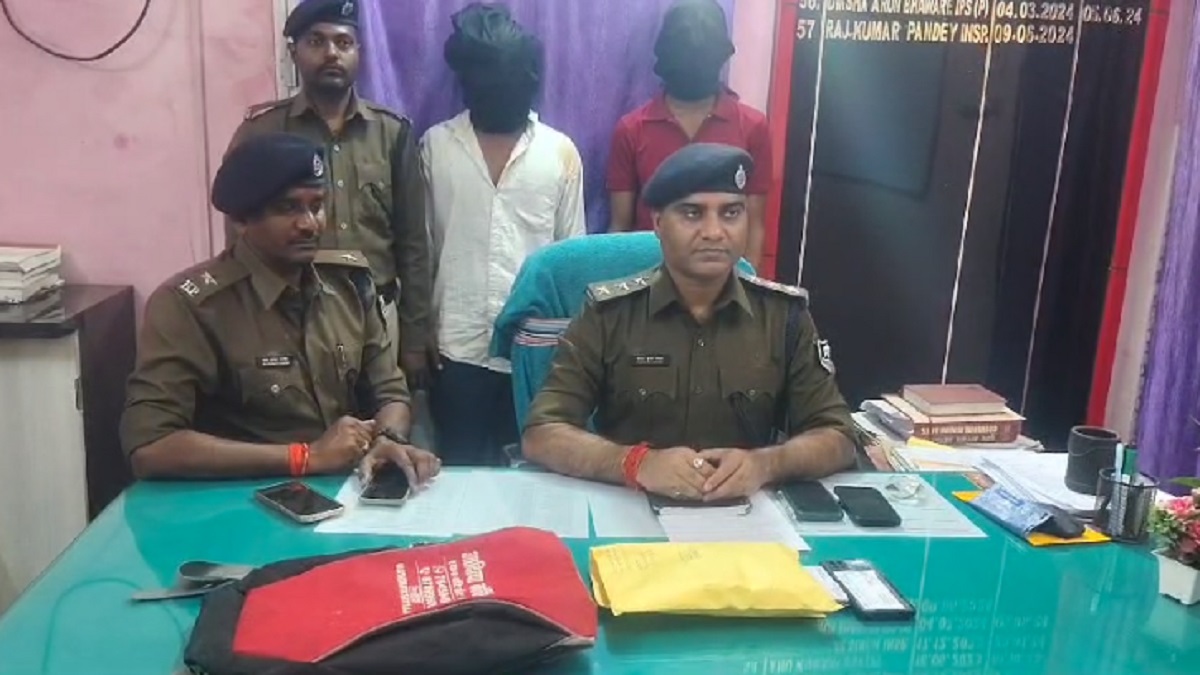 पटना पुलिस को मिली बड़ी सफलता, वाहन चेकिंग के दौरान दो तस्कर गिरफ्तार, 50 लाख का स्मैक पाउडर जब्त, होली में खपाने की थी तैयारी
