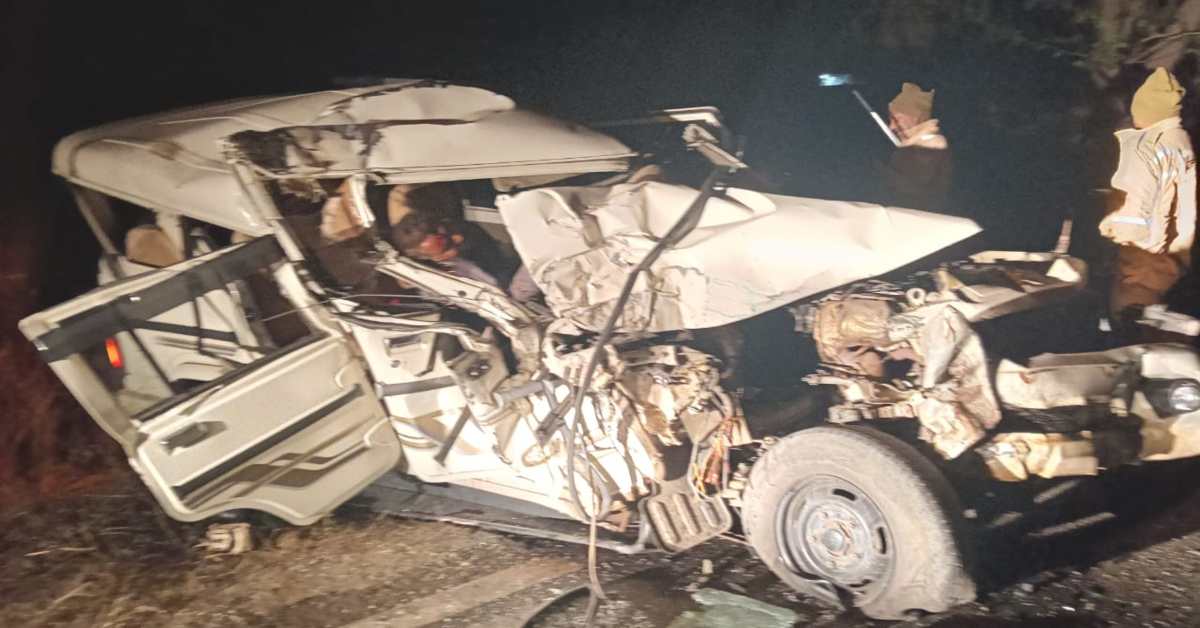 तेज रफ्तार का कहर : बोलेरो और ट्रक में भीषण टक्कर, मंजर देखकर चीख पड़े लोग, दो लोगों की मौत