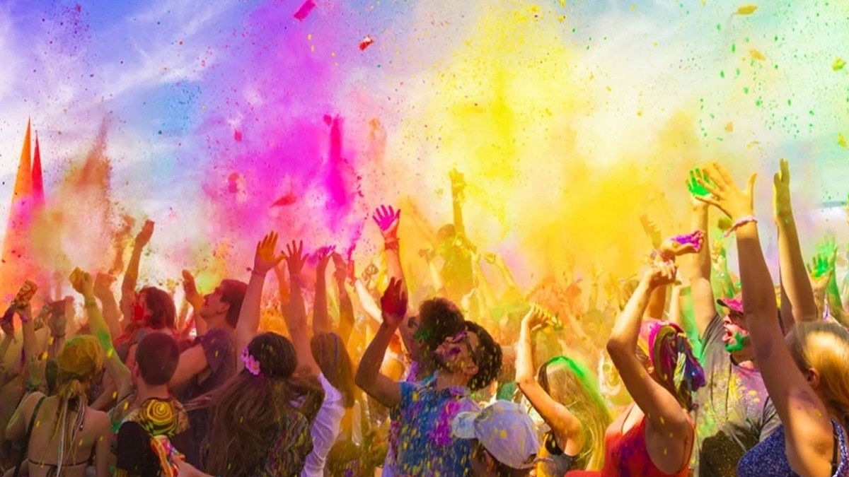 बिहार के इन 5 गांवों में 51 सालों से नहीं मनाई जाती होली, रंग और गुलाल उड़ाने की बजाय होली के दिन गांव वाले करते हैं ये काम