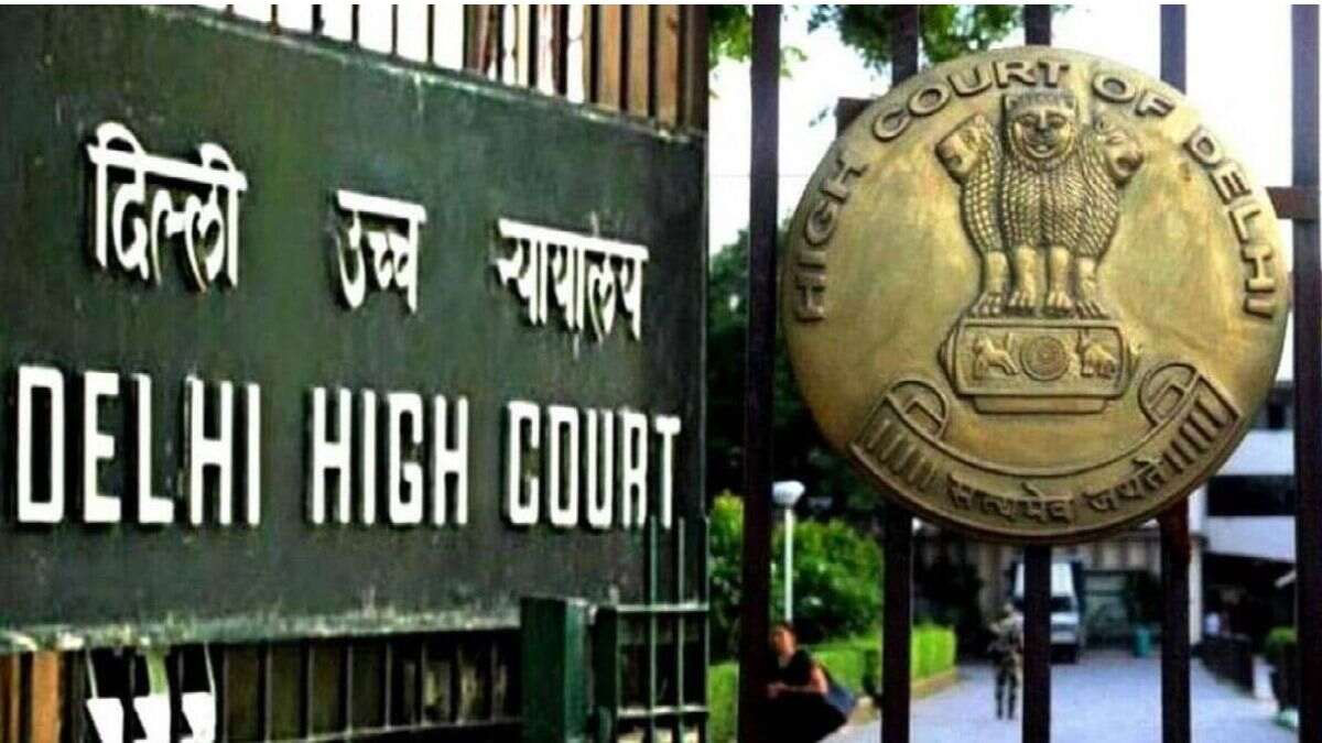 हाईकोर्ट ने केंद्र और दिल्ली सरकार से कहा- सैनिक फार्म को नियमित करने पर जल्द फैसला लें