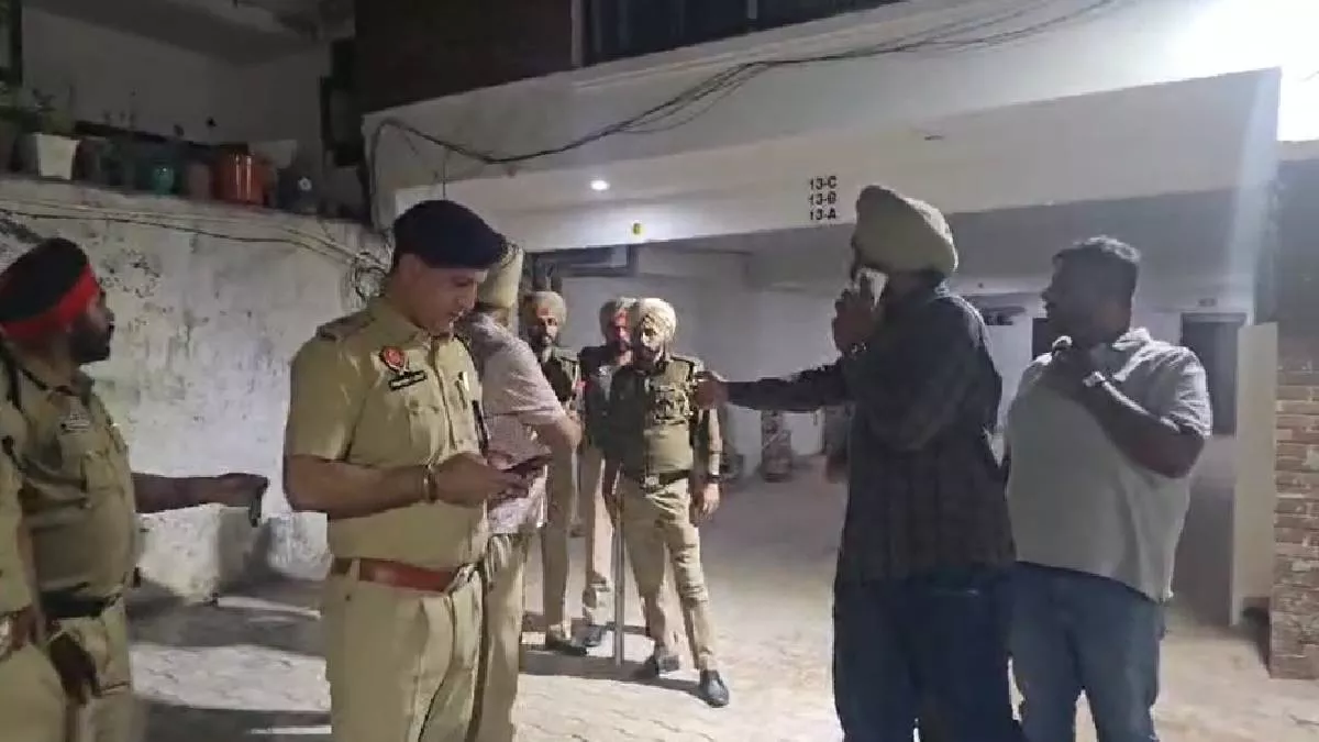 मोहाली : लुधियाना के गैंगस्टर का एनकाउंटर, हथियार और नशीले पदार्थ बरामद