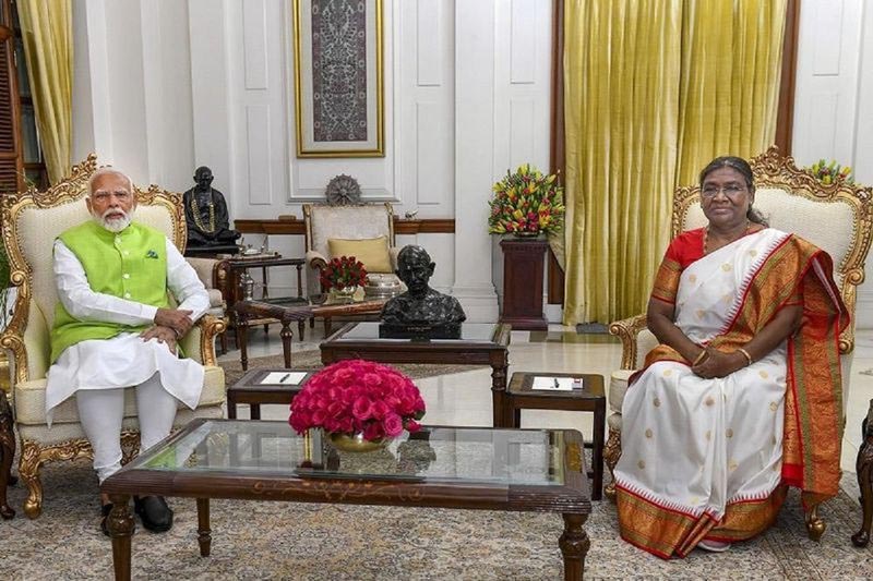 राष्ट्रपति और PM मोदी ने देशवासियों को होली की शुभकामनाएं, देशवासियों में एकता के रंगों को प्रगाढ़ करने की कामना की