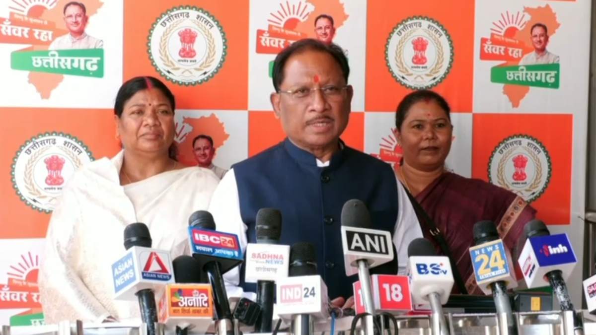 International Women’s Day: सीएम विष्णुदेव साय ने अंतर्राष्ट्रीय महिला दिवस की दी शुभकामनाएं, CM के साथ दिखीं महिला विधायक…