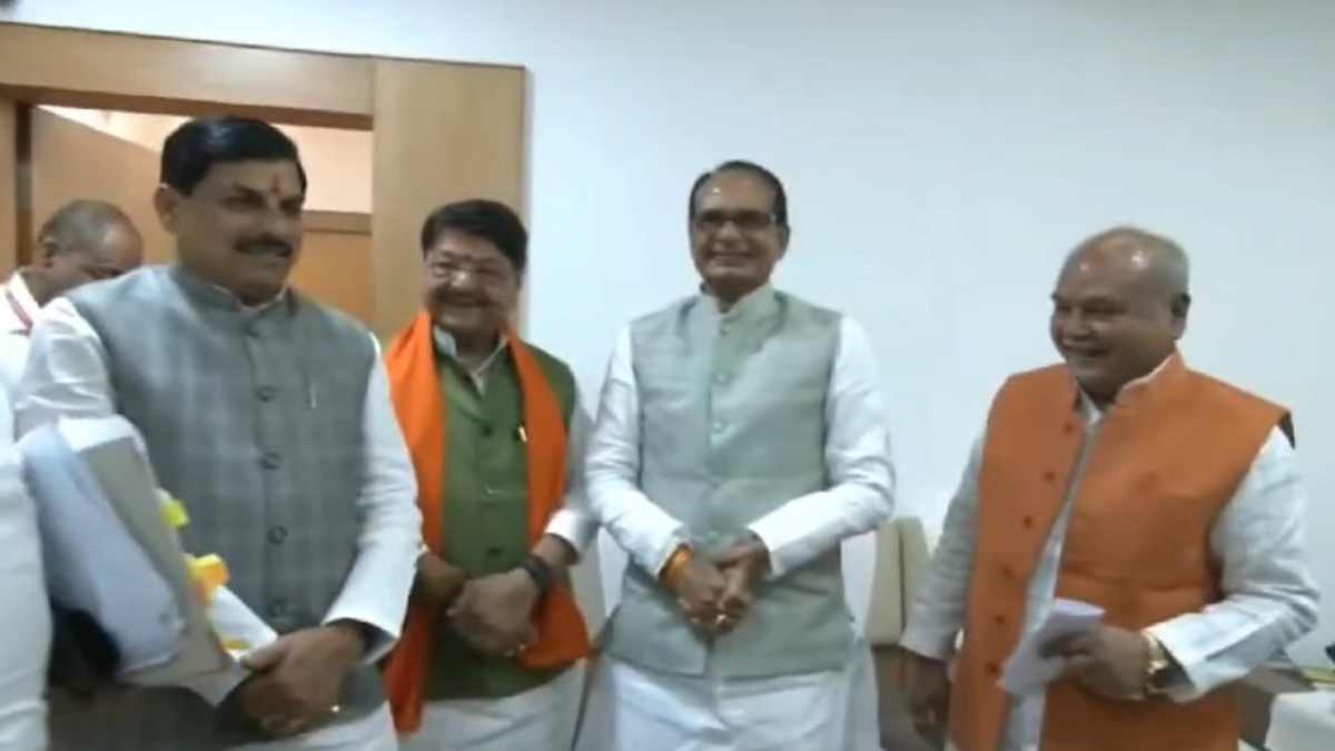 MP Budget 2025: केंद्रीय कृषि मंत्री शिवराज ने CM डॉ. मोहन और वित्त मंत्री की तारीफ की, कहा- ‘विकसित मध्यप्रदेश’ के निर्माण का बजट है