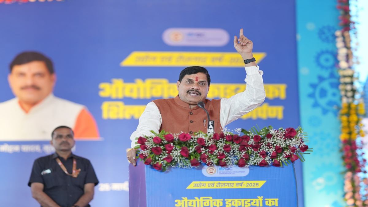 बर्थडे पर बड़ा तोहफा: CM डॉ मोहन ने अपने जन्मदिन पर उज्जैन और आगर मालवा को दी सौगात, करोड़ों के विकास कार्यों का किया भूमिपूजन-लोकार्पण