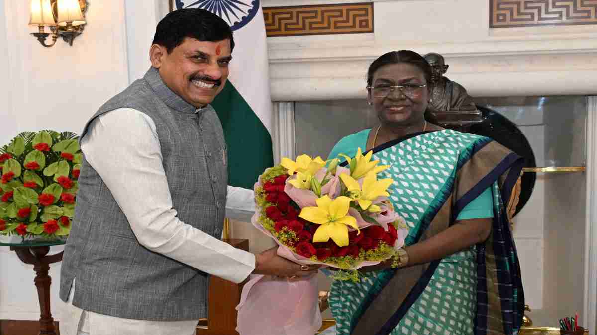 CM डॉ. मोहन को गुड़ी पड़वा पर मिलेगा बड़ा सम्मान: राष्ट्रपति सौंपेंगी D.Litt की मानद उपाधि, इंदिरा गांधी और महामंडलेश्वर को मिल चुका है सम्मान