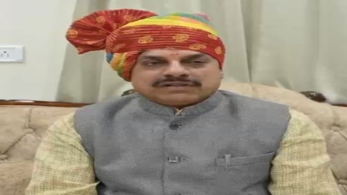 CM डॉ मोहन ने की पुलिस की तारीफ, रंगों के पर्व की दी बधाई, कहा- सच्चे समर्पण से होली का पर्व शांति और अमन चैन से हुआ पूरा
