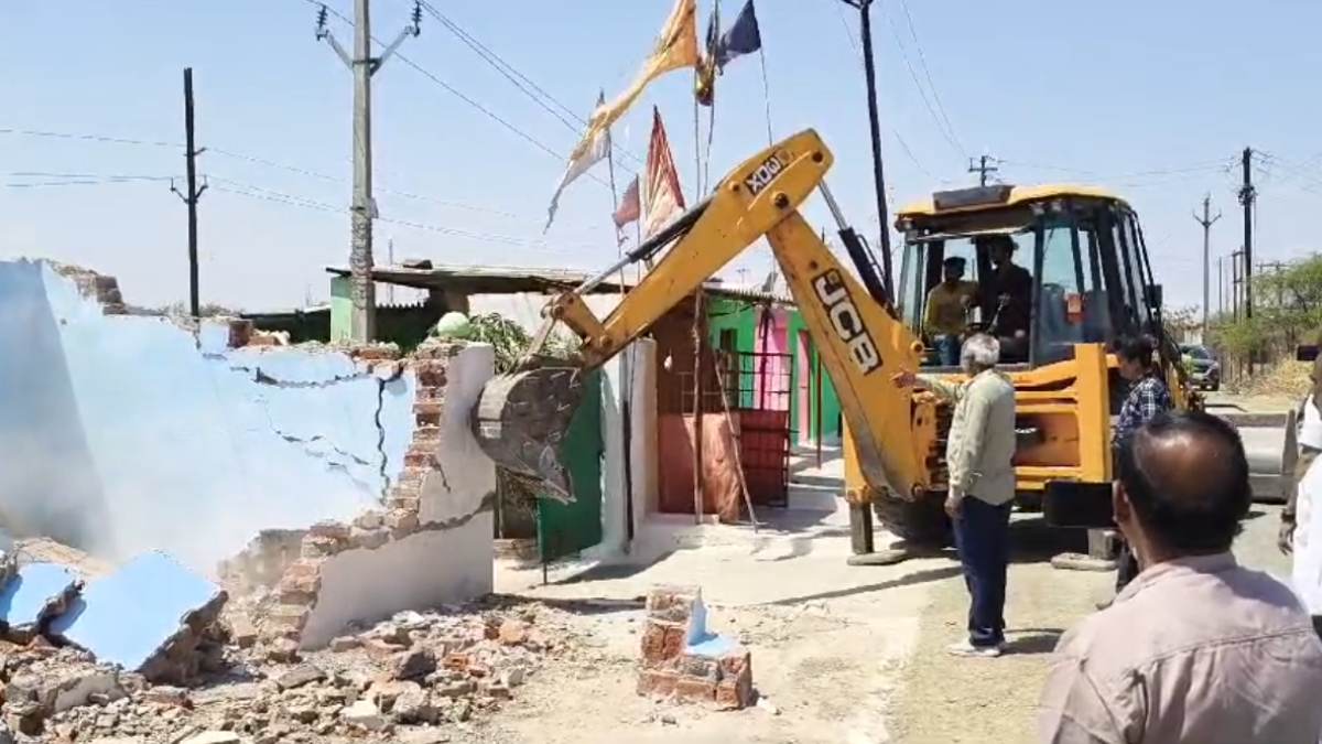 CG में आज होगा बड़ा बुल्डोजर एक्शन… 150 मकान और दुकानों को तोड़ेगा नगर निगम का अतिक्रमण दस्ता…