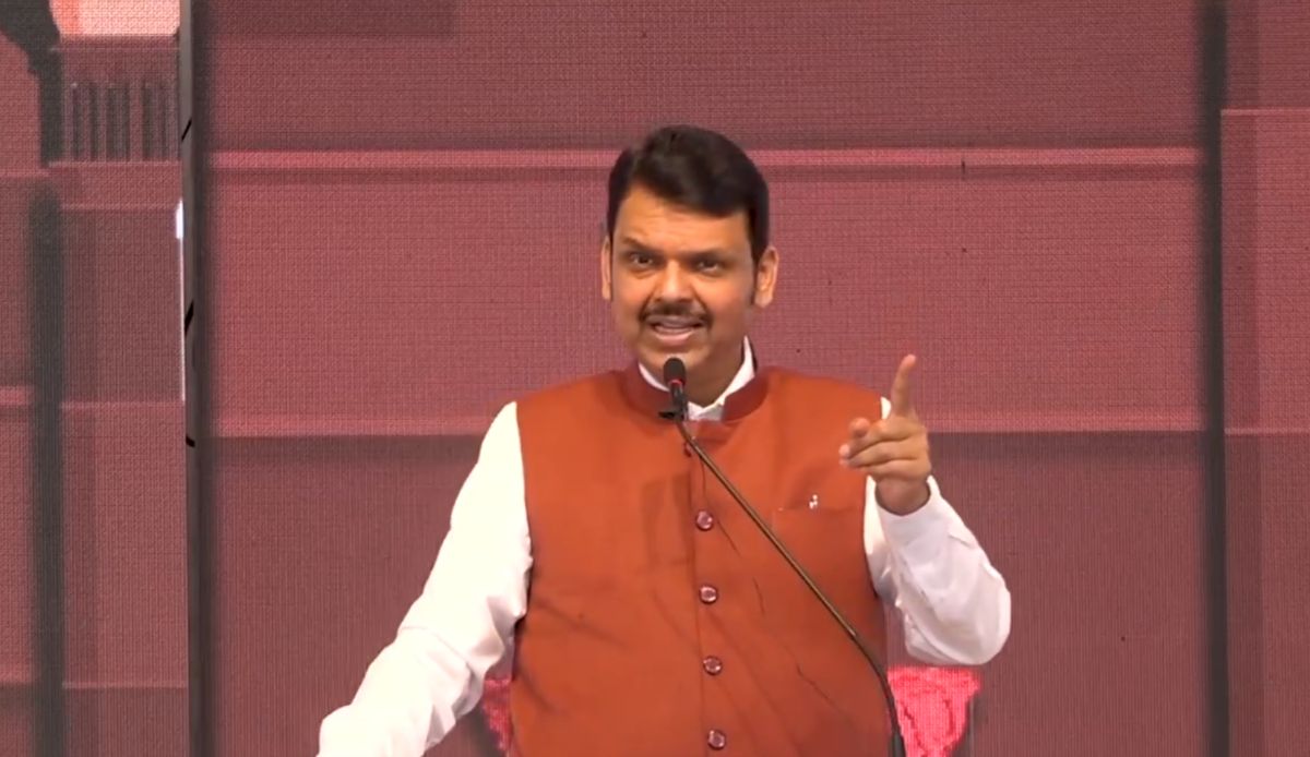 ‘औरंगजेब की कब्र का महिमा मंडन किया तो फाड़ कर रख देंगे…’, महाराष्ट्र सीएम फडणवीस ने दी चेतावनी