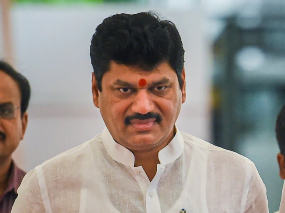 Dhananjay Munde Resign: महाराष्ट्र के मंत्री धनंजय मुंडे ने इस्तीफा दिया, सरपंच संतोष देशमुख हत्याकांड में जुड़ा है नाम