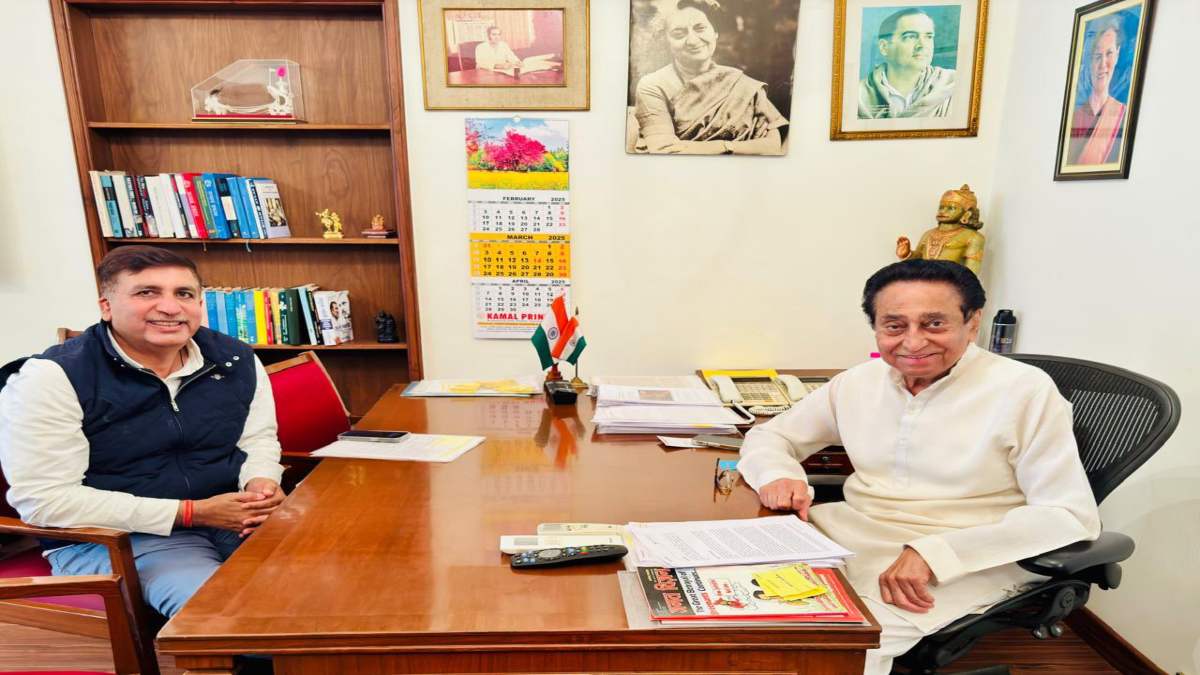 दिल्ली में एमपी कांग्रेस प्रदेश प्रभारी ने कमलनाथ से की मुलाकात: पूर्व CM से पहली बार मिले हरीश चौधरी, दोनों के बीच 1 घंटे तक हुई चर्चा