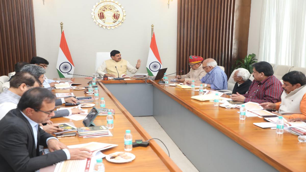 CM डॉ मोहन ने श्रीकृष्ण पाथेय के संबंध में की बैठक: कहा- राजस्थान सरकार के साथ मिलकर होगा काम, गुजरात गमन पथ के लिए गुजरात सरकार से भी लेंगे सहयोग