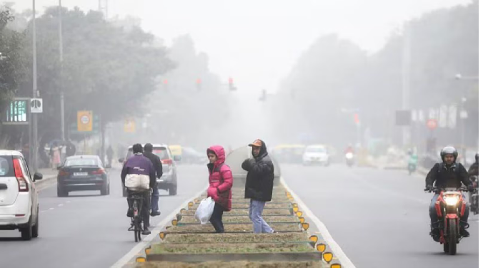 Punjab Weather Update : पहाड़ों पर बर्फबारी से पंजाब में बढ़ी ठंड
