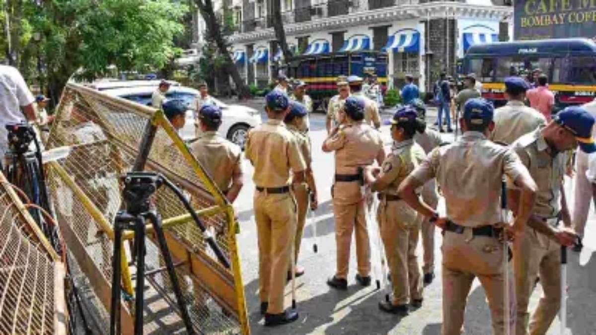 ‘ईद पर हो सकते हैं दंगे…’, सोशल मीडया पर पोस्ट वायरल होने के बाद इस राज्य की पुलिस हुई अलर्ट